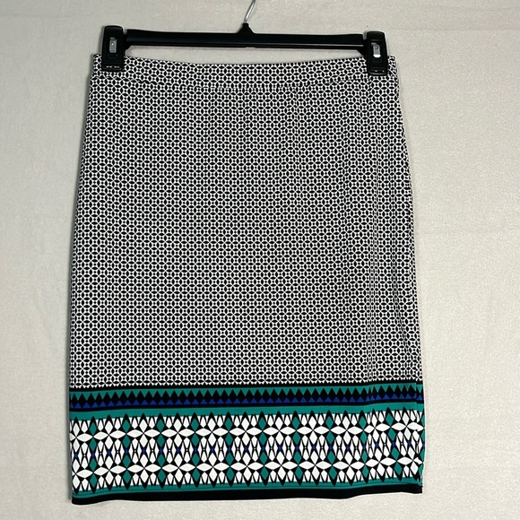 Max Studio Mini Skirt Geometric Stretchy Womens Size Small - Picture 1 of 10